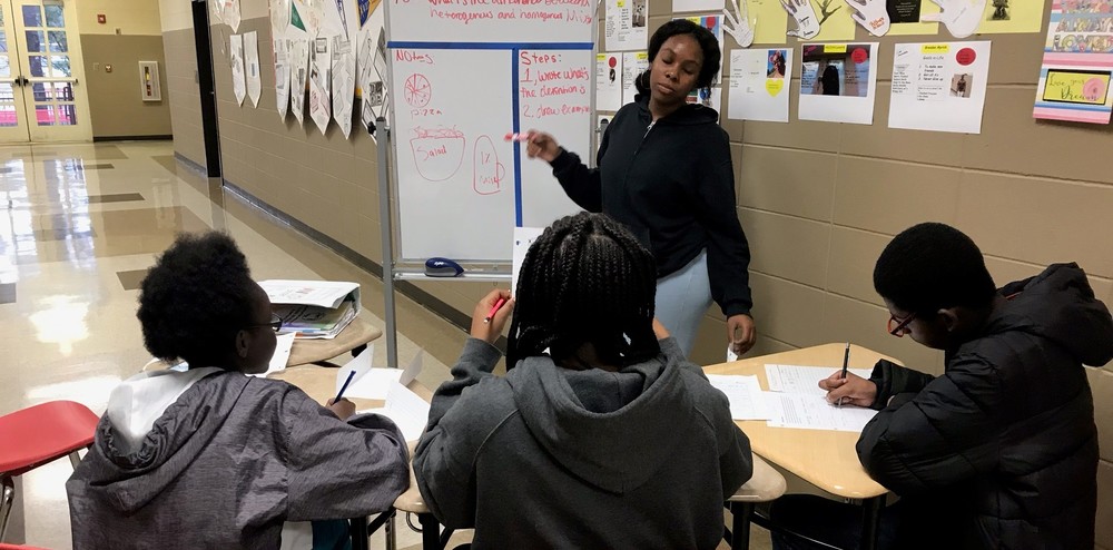 AVID Students Collaborate