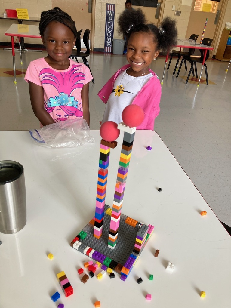 Building towers to hold a bouncy ball in STEM