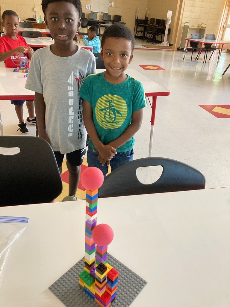 Building towers to hold a bouncy ball in STEM