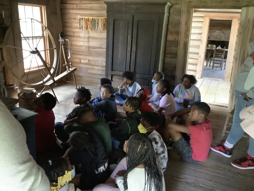 Harper third graders went to the Historical Center. They had a great time during their educational experience.